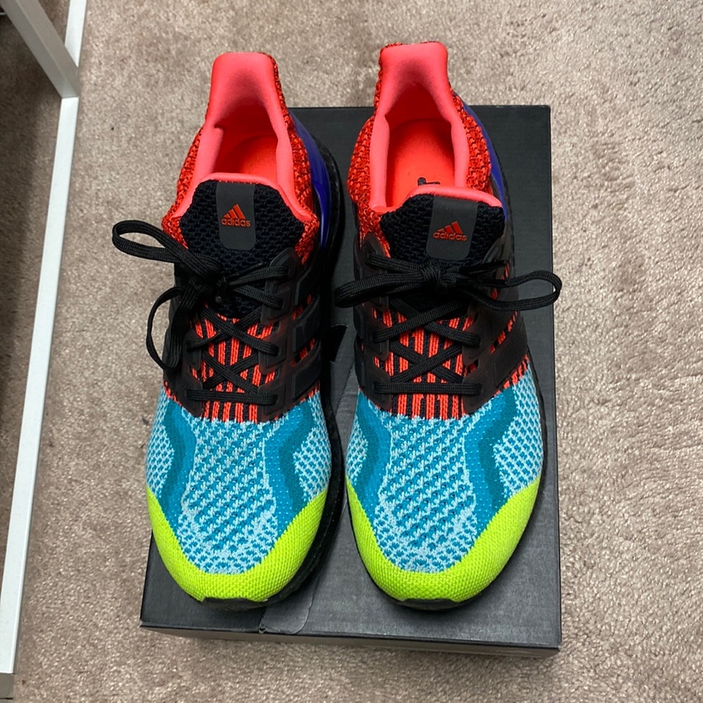 Adidas ultraboost DNA